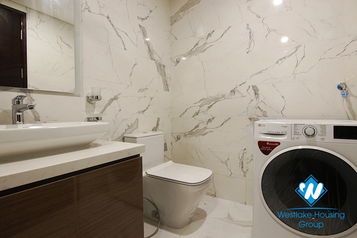 Hanoi Aqua Central 03 bedroom apartment for rent, 44 Yen Phu, Hanoi